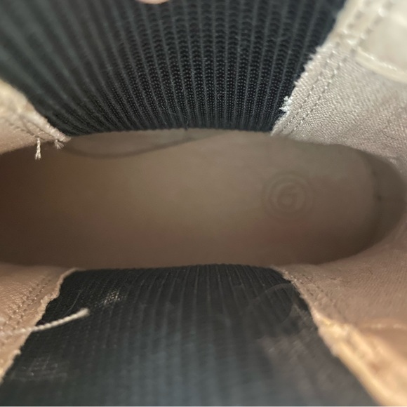 UO Eden Chelsea Boot- Cream - Picture 8 of 8